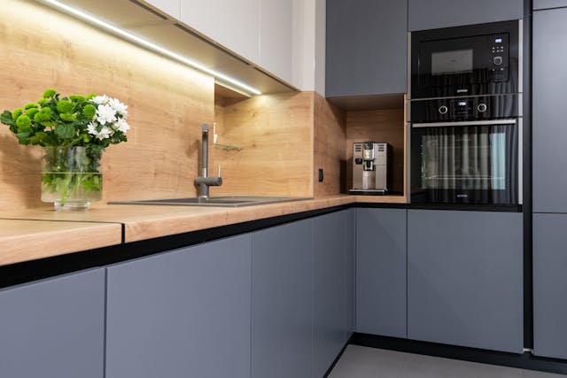 किचन की सजावट कैसे करें – बिना ज़्यादा खर्च के बेहतरीन आइडियाज